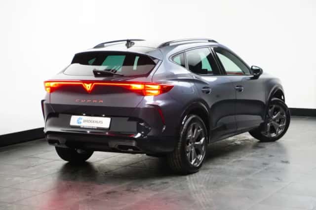 CUPRA Formentor (2024) thumbnail 4