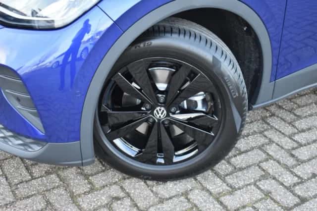 Volkswagen ID.4 (2026) thumbnail 7