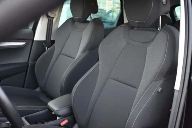 Škoda Karoq (2025) thumbnail 12