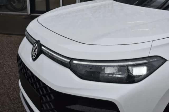 Volkswagen Tayron (2026) thumbnail 8