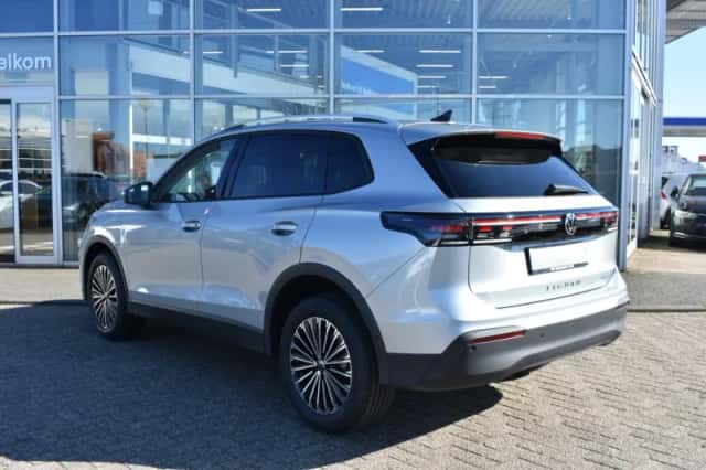 Volkswagen Tiguan (2026) thumbnail 3