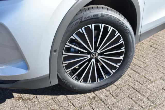 Volkswagen Tiguan (2026) thumbnail 6
