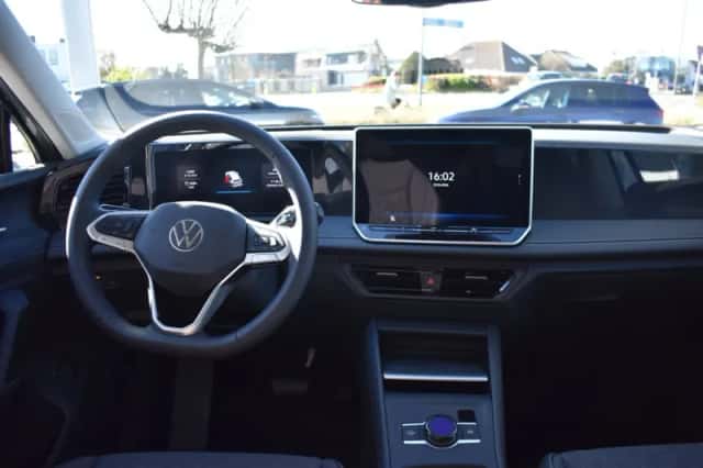 Volkswagen Tiguan (2026) thumbnail 10