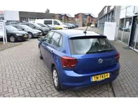 Volkswagen Polo (2018) thumbnail 3