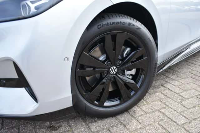 Volkswagen ID.7 (2026) thumbnail 6