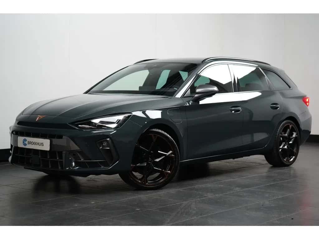 CUPRA Leon Sportstourer (2025) — foto 1