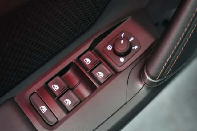 CUPRA Leon Sportstourer (2025) thumbnail 16