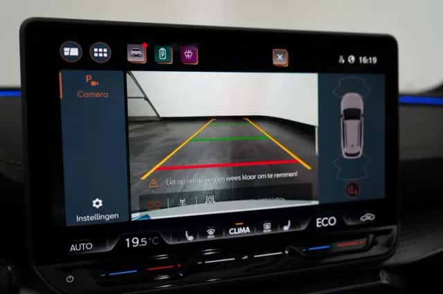 CUPRA Leon Sportstourer (2025) thumbnail 24