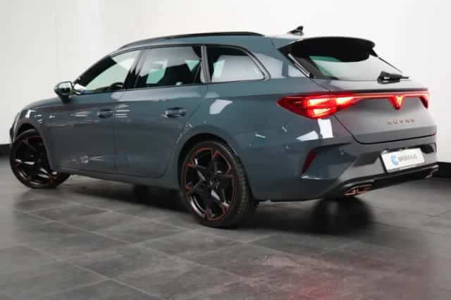 CUPRA Leon Sportstourer (2025) thumbnail 4