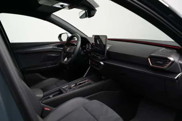CUPRA Leon Sportstourer (2025) thumbnail 7