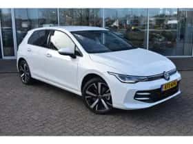 Volkswagen Golf (2026) thumbnail 2