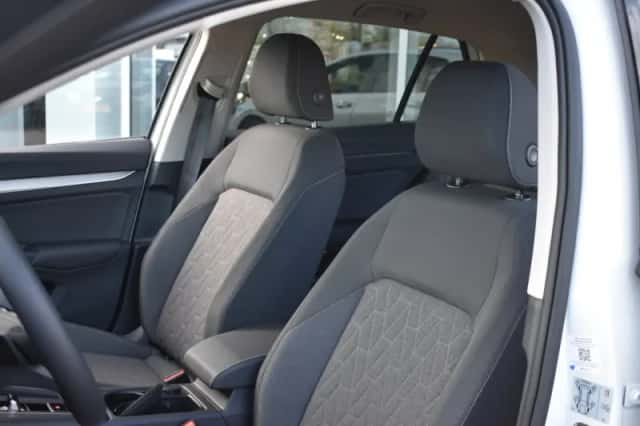 Volkswagen Golf (2026) thumbnail 11