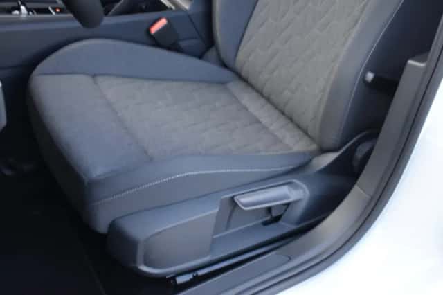 Volkswagen Golf (2026) thumbnail 10
