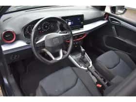 SEAT Arona (2022) thumbnail 7