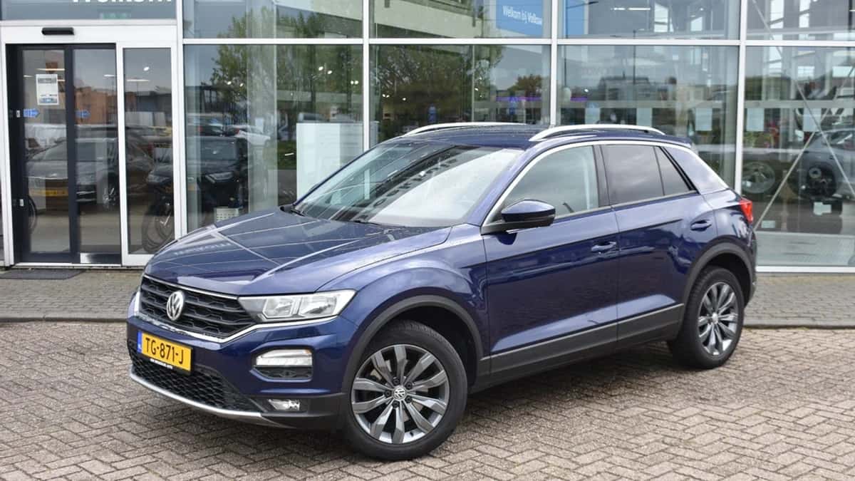 Volkswagen T-Roc (2018) — foto 1
