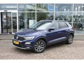 Volkswagen T-Roc (2018) thumbnail 1