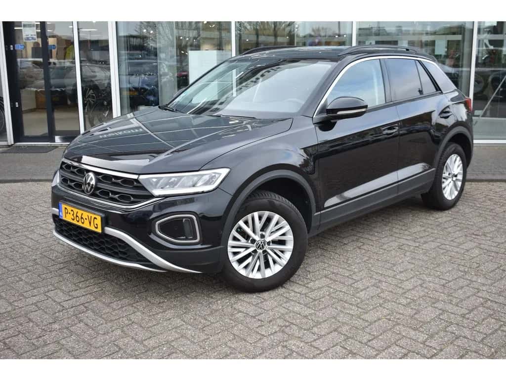 Volkswagen T-Roc (2022) — foto 1