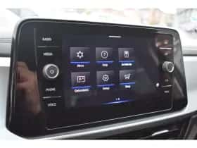 Volkswagen T-Roc (2022) thumbnail 23