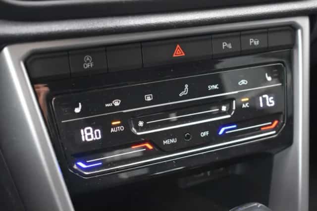 Volkswagen T-Roc (2022) thumbnail 27