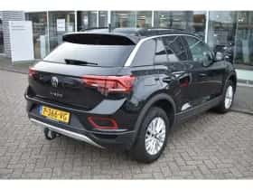 Volkswagen T-Roc (2022) thumbnail 4