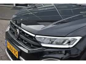 Volkswagen T-Roc (2022) thumbnail 6