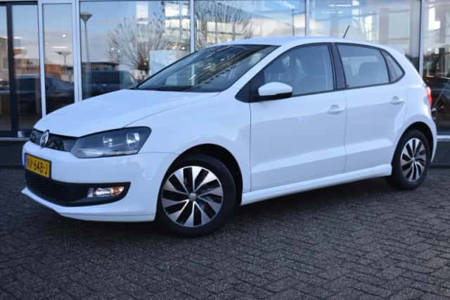 Volkswagen Polo (2017) thumbnail 1
