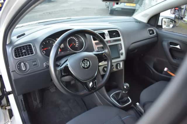 Volkswagen Polo (2017) thumbnail 8