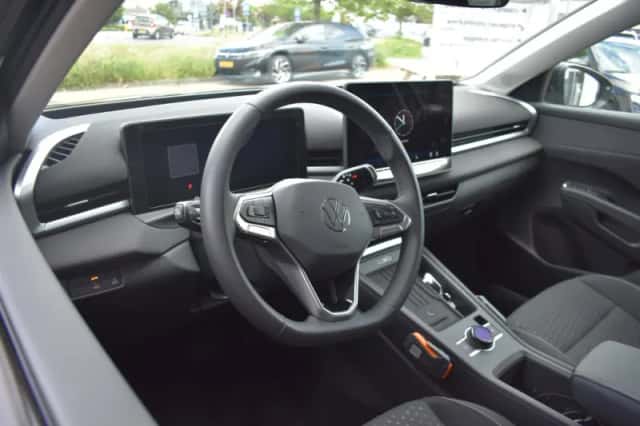 Volkswagen T-Roc (2026) thumbnail 6