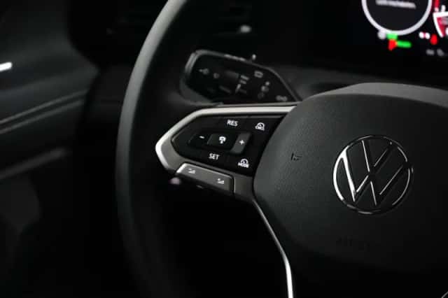 Volkswagen Tiguan (2025) thumbnail 11