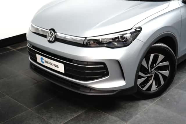 Volkswagen Tiguan (2025) thumbnail 16