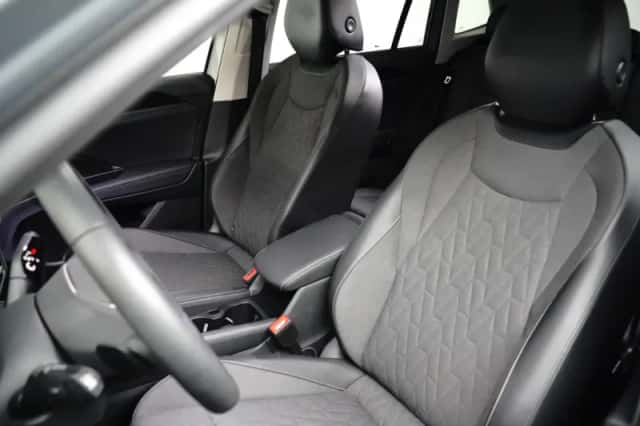 Volkswagen Tiguan (2025) thumbnail 17
