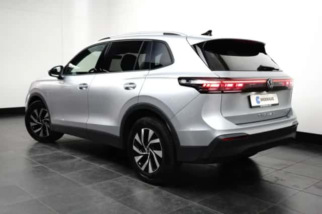 Volkswagen Tiguan (2025) thumbnail 5