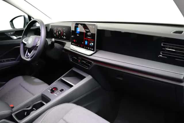 Volkswagen Tiguan (2025) thumbnail 7