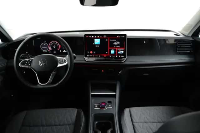 Volkswagen Tiguan (2025) thumbnail 9