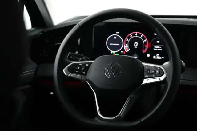 Volkswagen Tiguan (2025) thumbnail 10