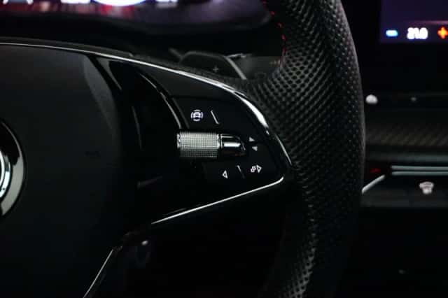 Škoda Octavia (2022) thumbnail 13