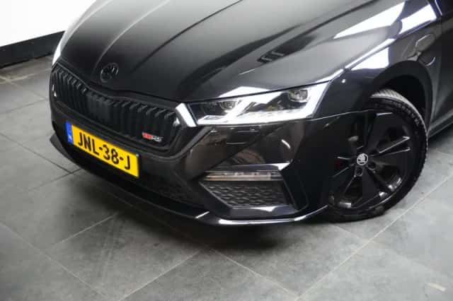 Škoda Octavia (2022) thumbnail 16