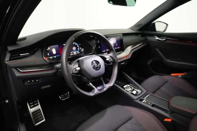 Škoda Octavia (2022) thumbnail 18