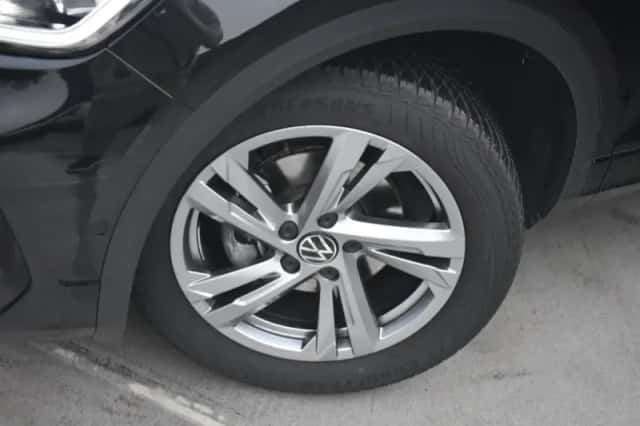 Volkswagen T-Roc (2025) thumbnail 6