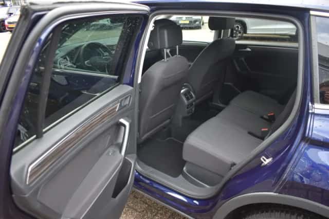 Volkswagen Tiguan (2022) thumbnail 13