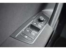 Volkswagen Tiguan (2022) thumbnail 23