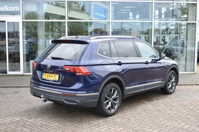 Volkswagen Tiguan (2022) thumbnail 4