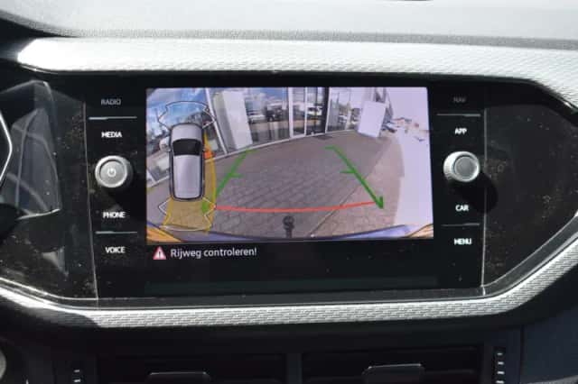 Volkswagen T-Cross (2022) thumbnail 18