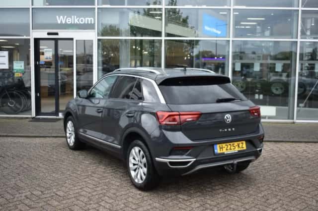 Volkswagen T-Roc (2020) thumbnail 3