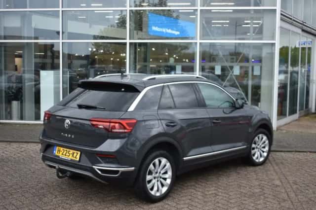 Volkswagen T-Roc (2020) thumbnail 4