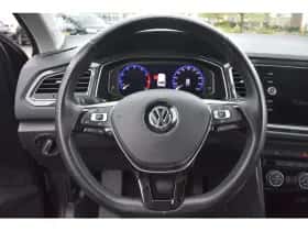 Volkswagen T-Roc (2020) thumbnail 8