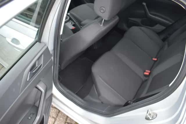 Volkswagen Polo (2018) thumbnail 13