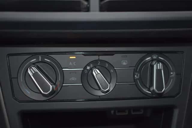 Volkswagen Polo (2018) thumbnail 19