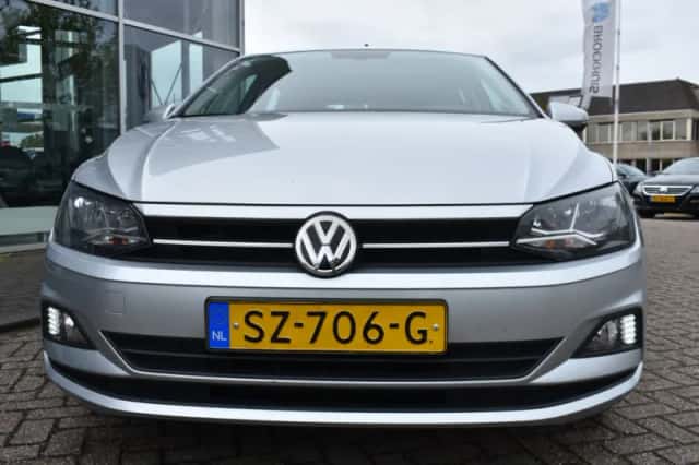 Volkswagen Polo (2018) thumbnail 3