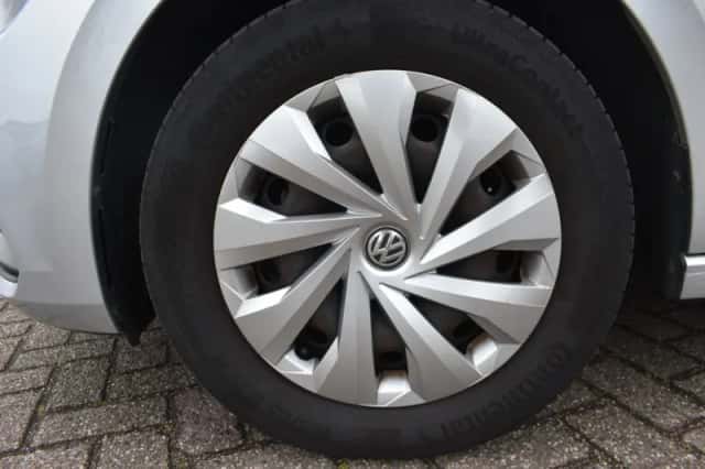 Volkswagen Polo (2018) thumbnail 24